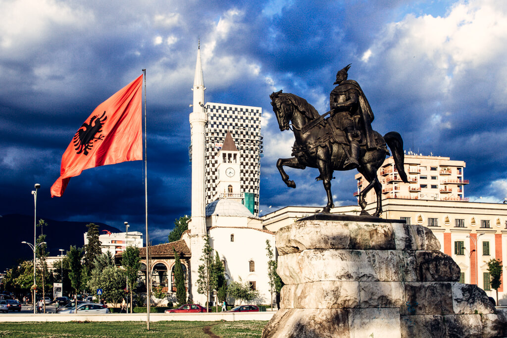 Skanderbeg Statue